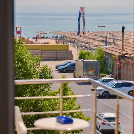Summerland Mamaia